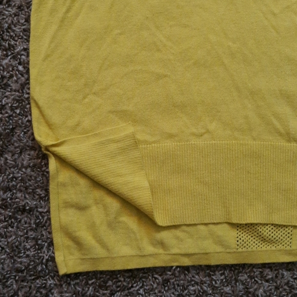 Yellow Sweater - Picture 3 of 6